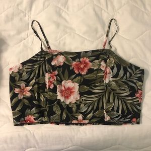 American Eagle Floral Crop Top